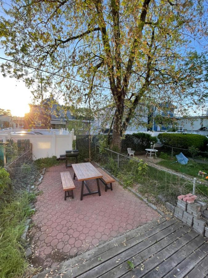 Tranquil Town House With Parking And Laundry - Just 25 Minutes To Time Square! Villa Jersey City Ngoại thất bức ảnh